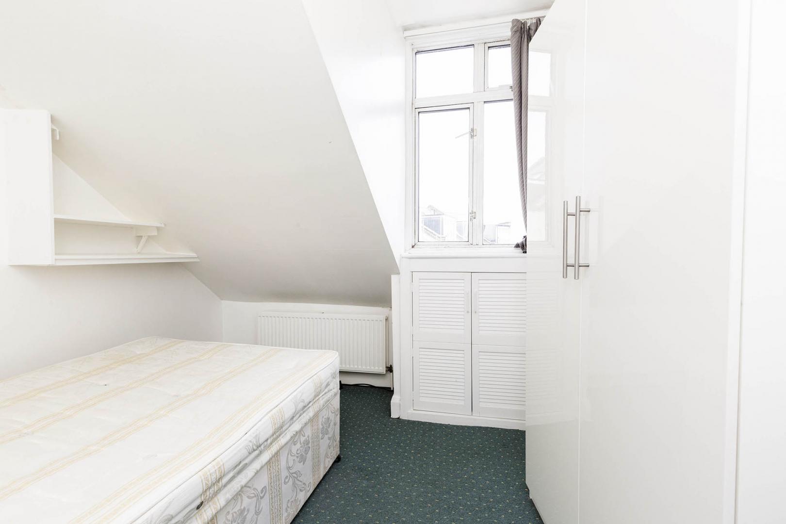 Modern Apartment Burnley Road, Dollis Hill